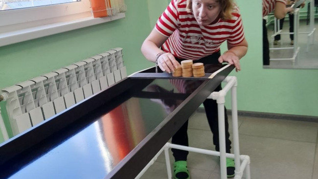 Еженедельные тренировки по настольным спортивным играм проходят в Вытегре Вологодской области